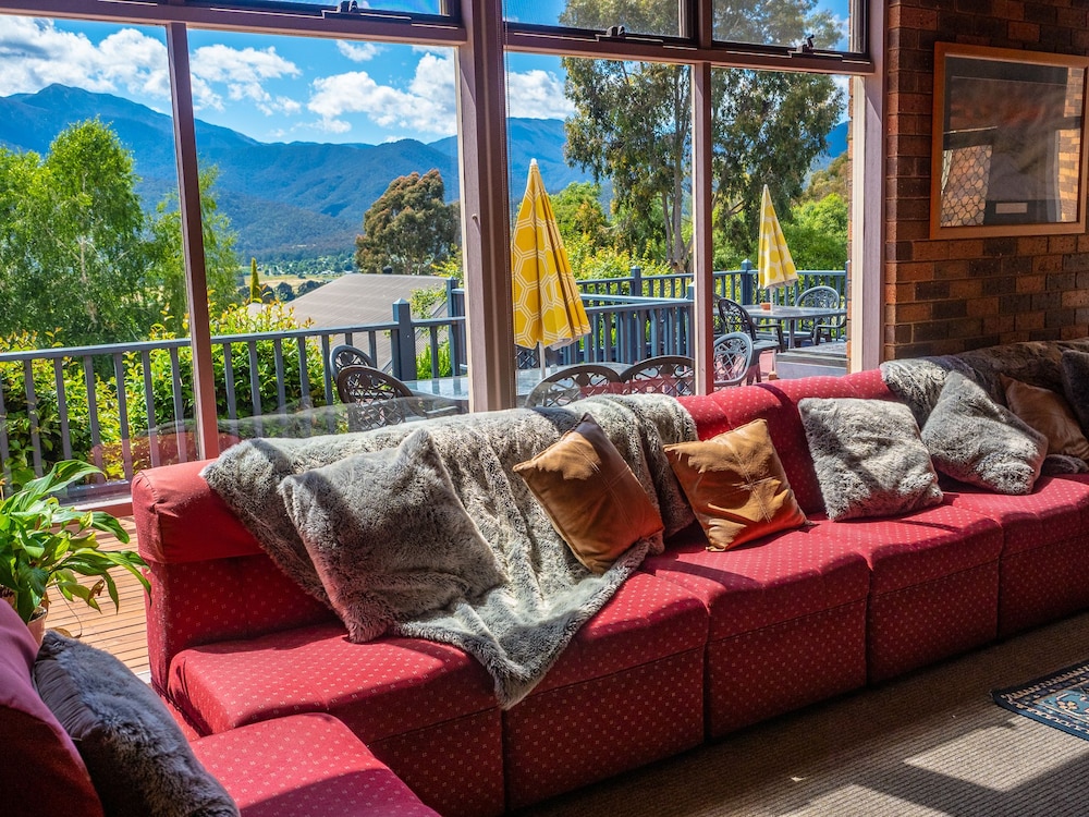 Valley View Lodge