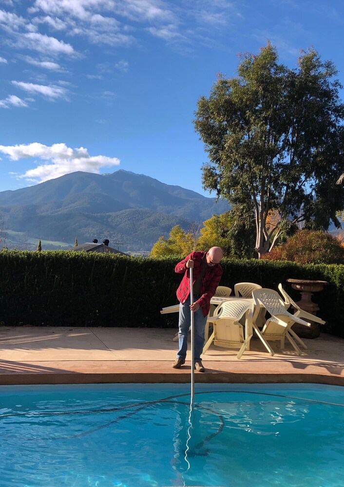 Valley View Lodge