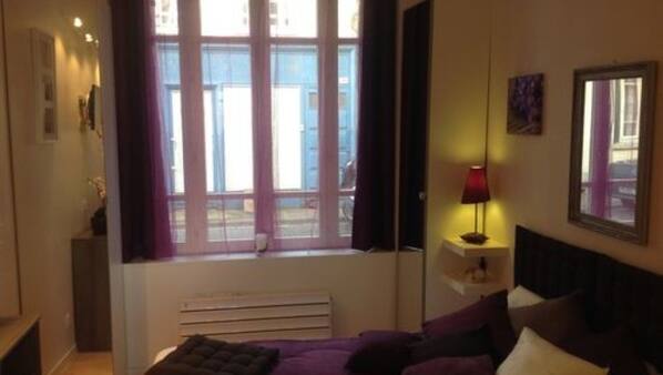 1 chambre, décoration personnalisée, ameublement personnalisé