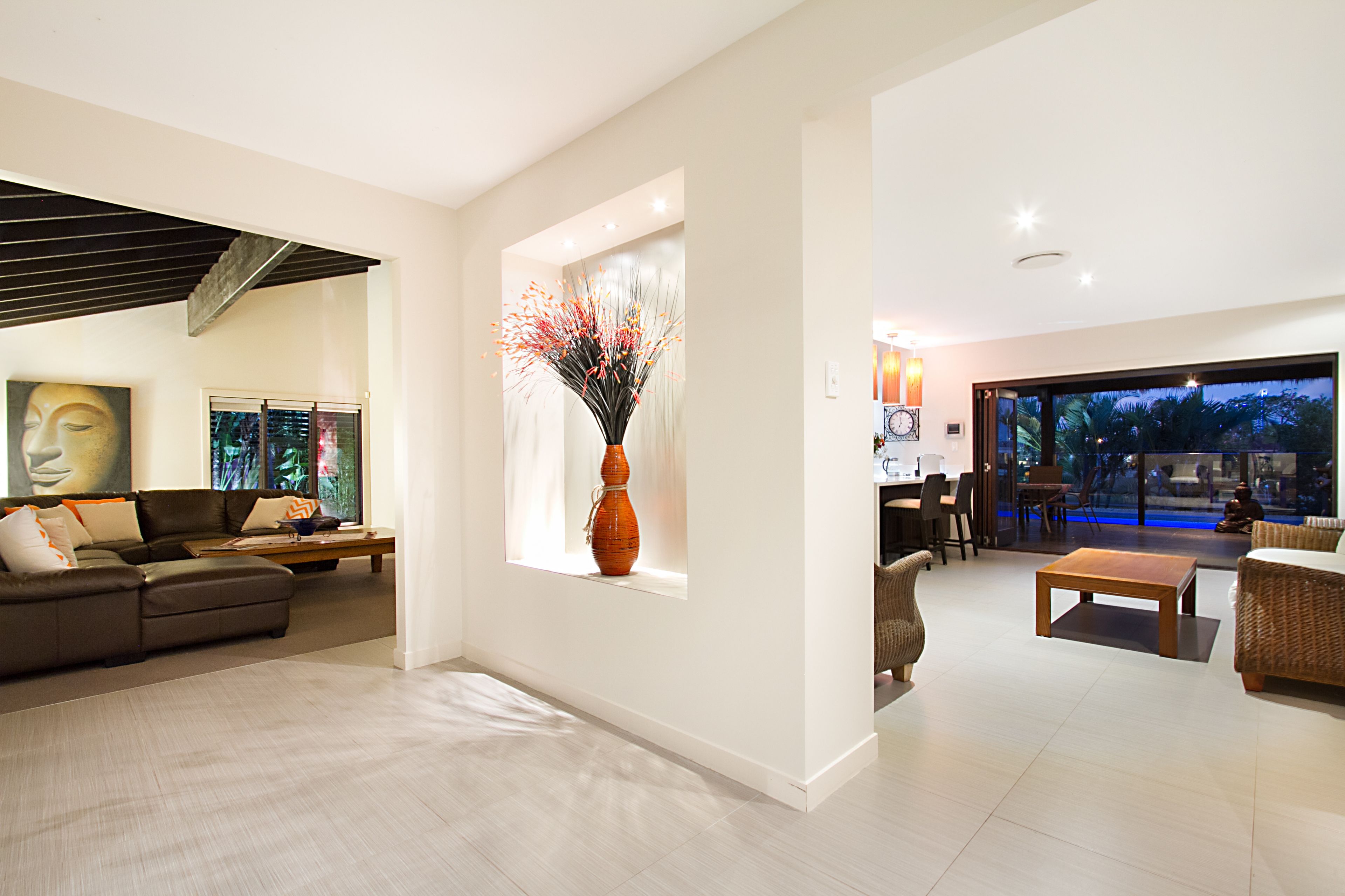 The Bali Hut on the Waters of the Central Gold Coast Apartment 5