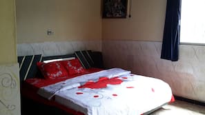 Premium bedding, desk, blackout drapes, iron/ironing board