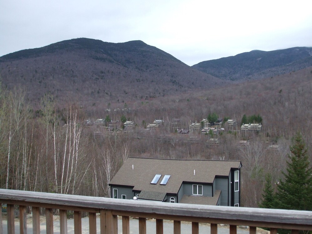 Luxury Home On Loon Mtn Home,  Spectacular Mountain Views, Pool/Spa access incl