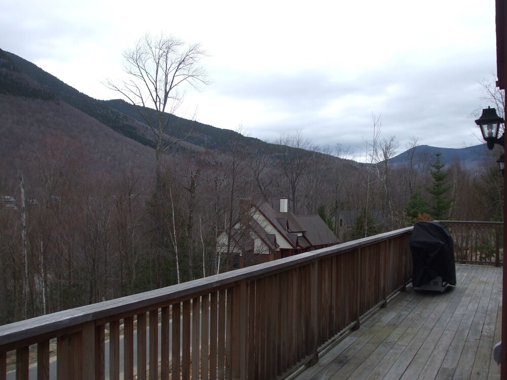 Luxury Home On Loon Mtn Home,  Spectacular Mountain Views, Pool/Spa access incl