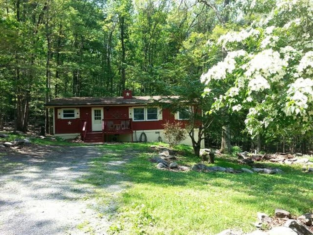 Romantic Secluded Rustic Mtn Cabin In The Woods In Martinsburg