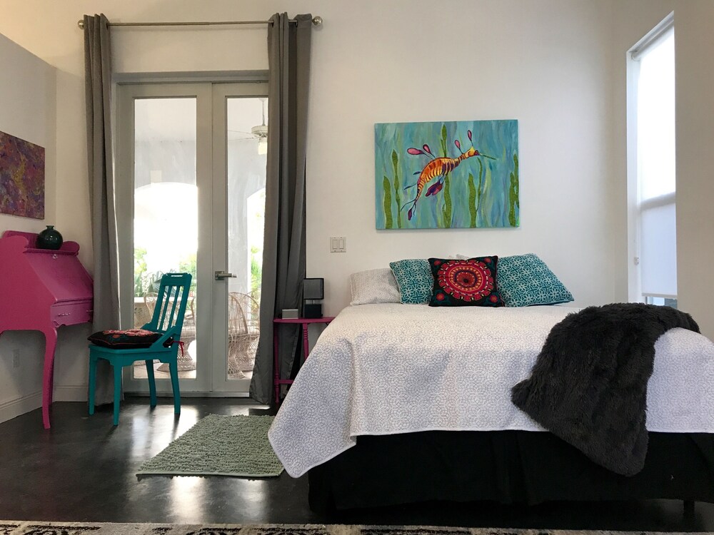 Lakefront Artist S Studio Apartment In Orlando Hotel Rates