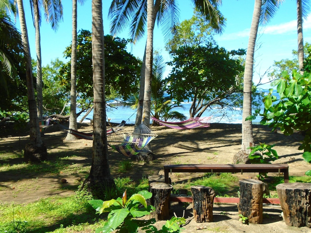 Enjoy,Relax ON the Beach for your Pura Vida Adventure Veintisiete
