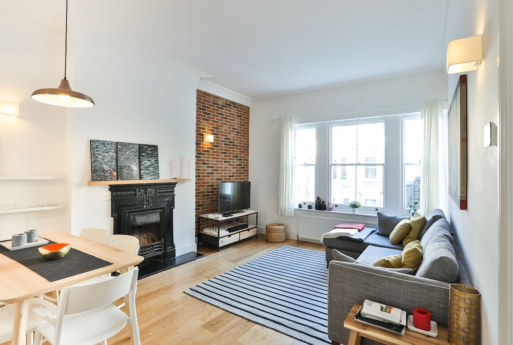 Bright and cozy apartment in Notting Hill. London Vrbo