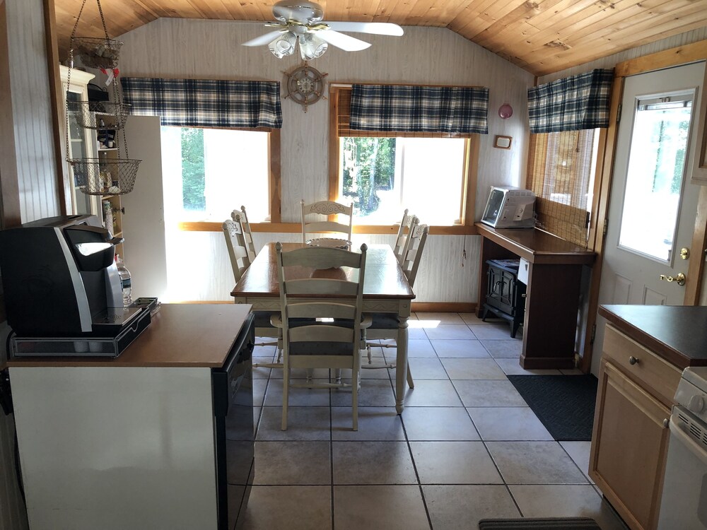 Misquamicut Westerly Secluded Beach Cottage 2018 remodeled and upgraded