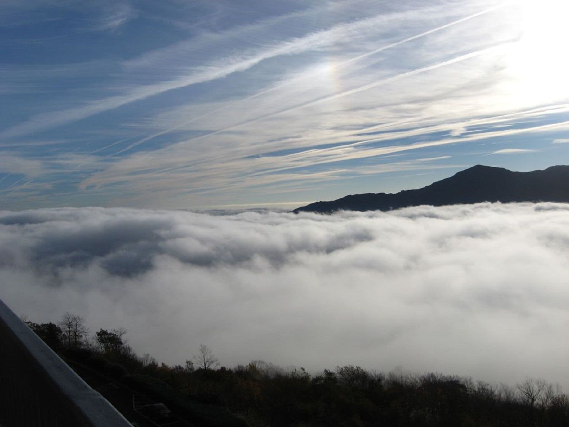 TOP FLOOR SugarTop Condo! Grandfather Mtn Sunrises! Indoor Pool & 2 Hot Tubs in Boone, United States