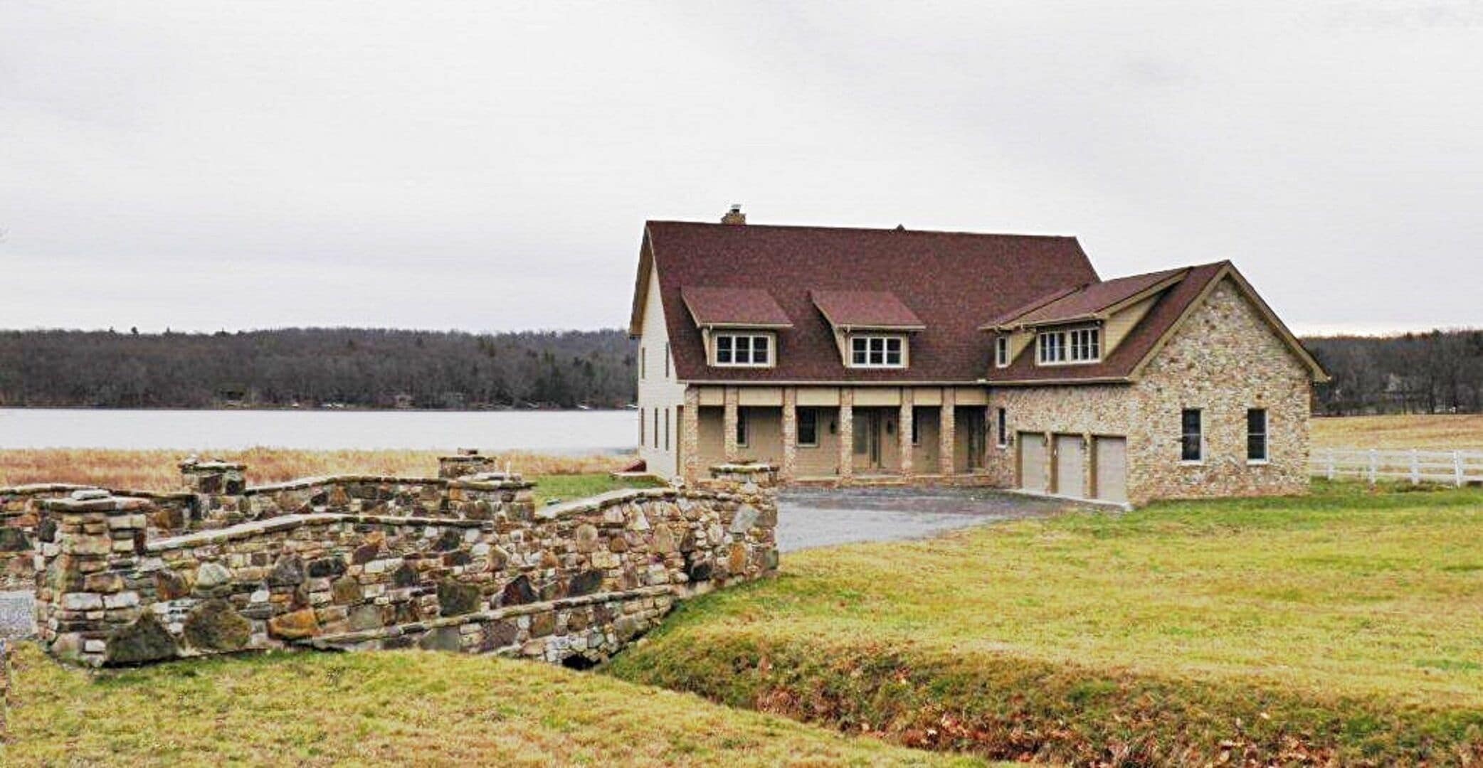 Beautiful Deep Creek Luxury Home On The Water - Private Boat Slip in Cumberland, United States