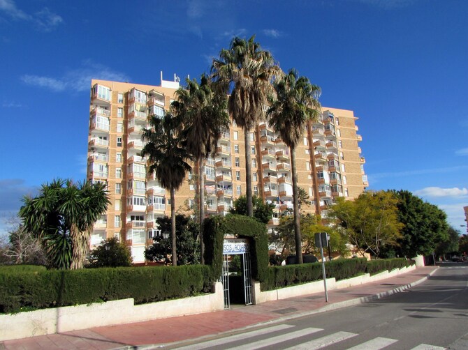24 hour reception hotels near me