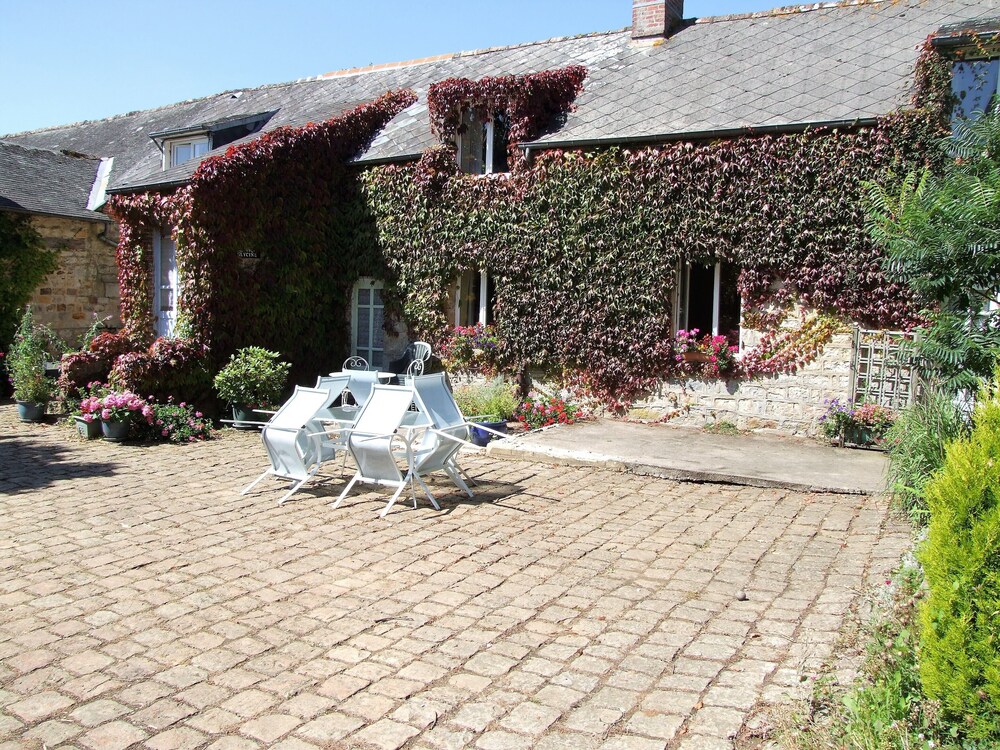 Large 3 Bedroom Apartment In The French Normandy Countryside In Juvigny Val D Andaine Hotel Rates Reviews On Orbitz Large 3 Bedroom Apartment In The French Normandy Countryside In Juvigny Val D Andaine Hotel Rates Reviews On Orbitz