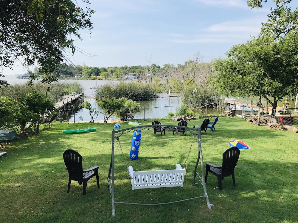 Lakefront Cabin On Eagle Mountain Lake Incredible Views In Fort Worth Hotel Rates Reviews On Orbitz