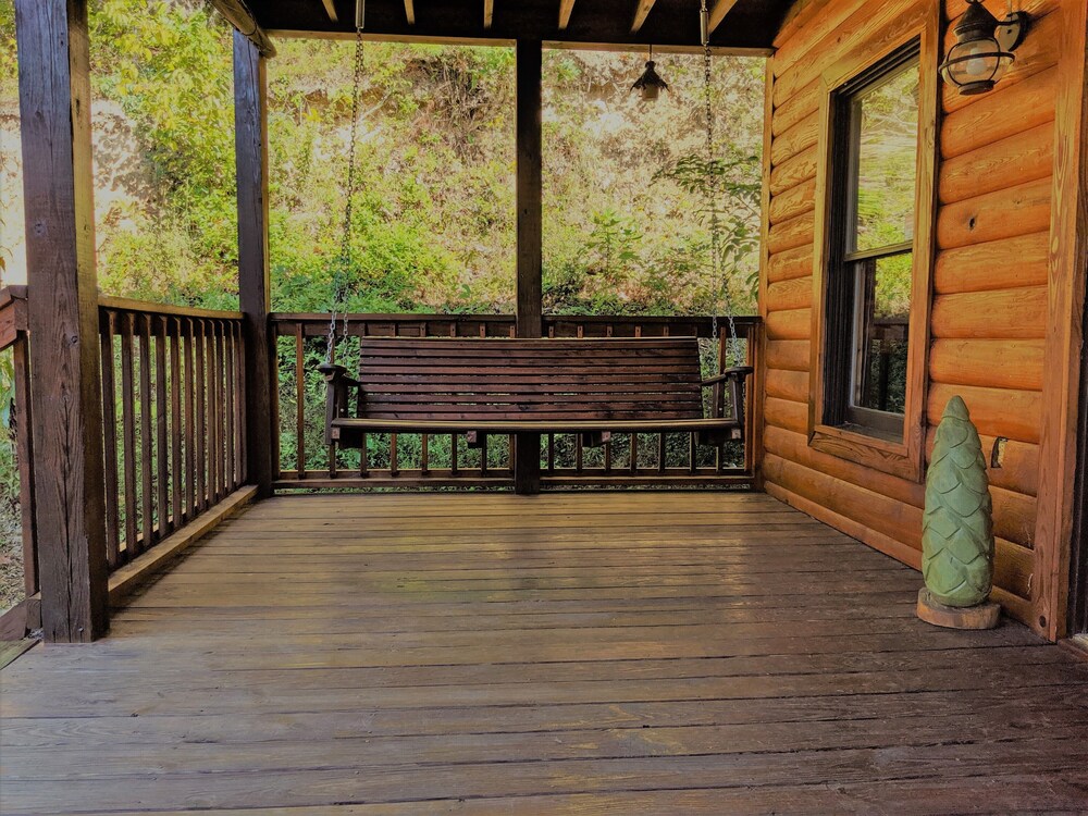 Private & Secluded Yatesville Lake Cabin Rental, Lakeview, Wifi, Kayaks