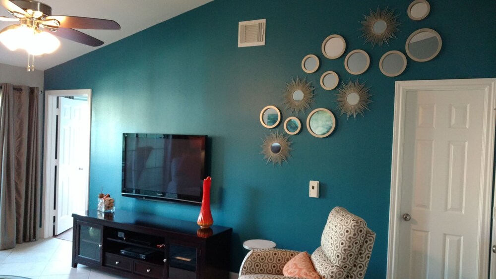 Luxurious Condo With Heated Pool Amp Amazing Beach Views