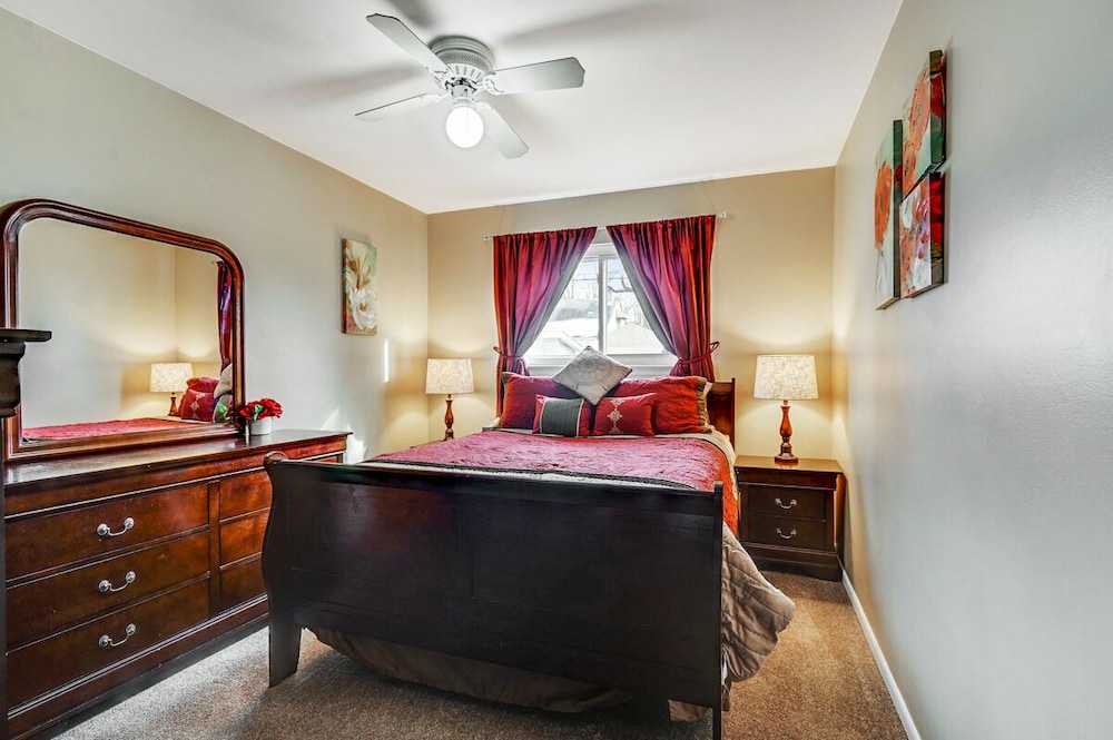 Super cute & lovely home in Ferndale, MI Ferndale Vrbo