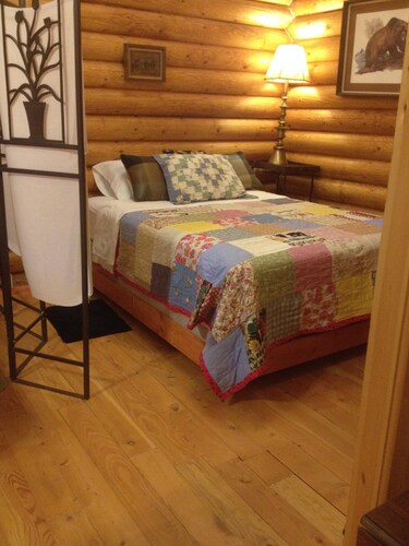 Grizzly Cabin At Lozeau Lodge Montana Family Sized Comfortable