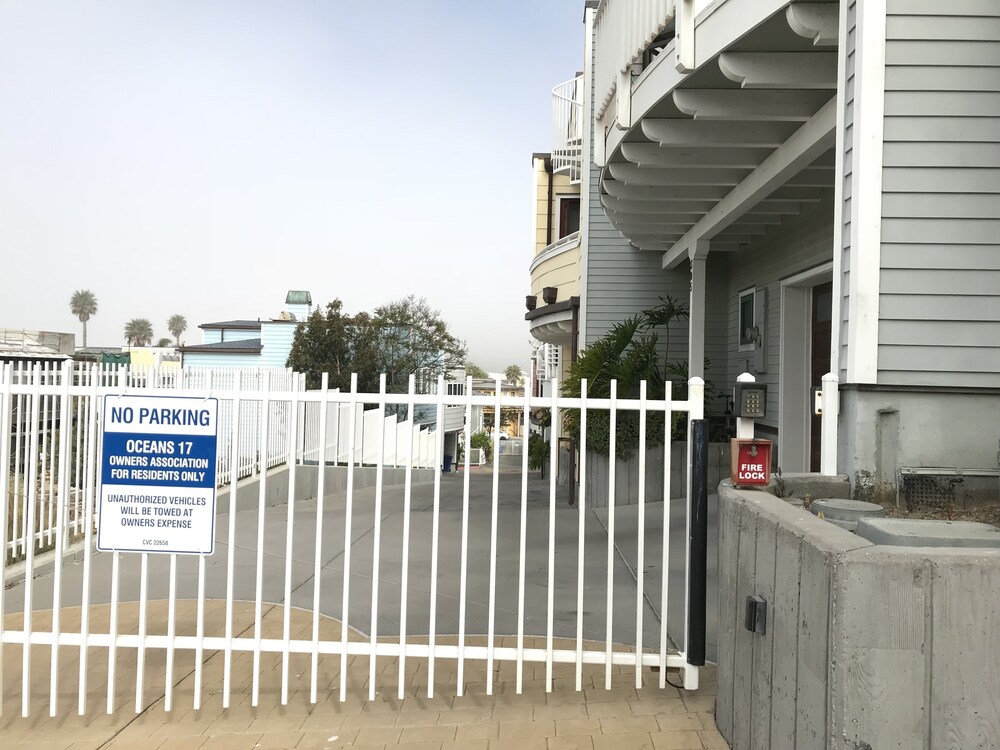 SUNSETTER in Avila Beach - Rooftop ocean views, 50 yds to sand in Ocean 17