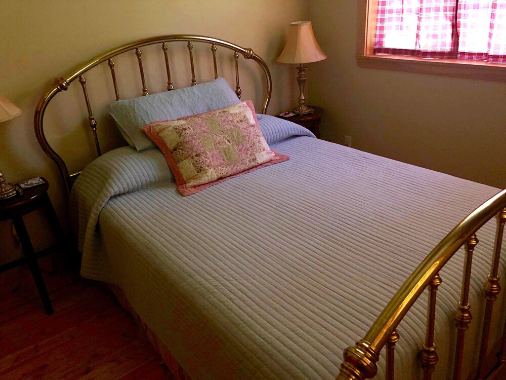 North Cascades Comfort in the forest in Marblemount Best Rates