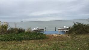 beach smith waterfront cottage va loungers sun rentals