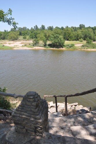 1 Bedroom Cabin Sleeps Four Pet Friendly Property Is On Brazos