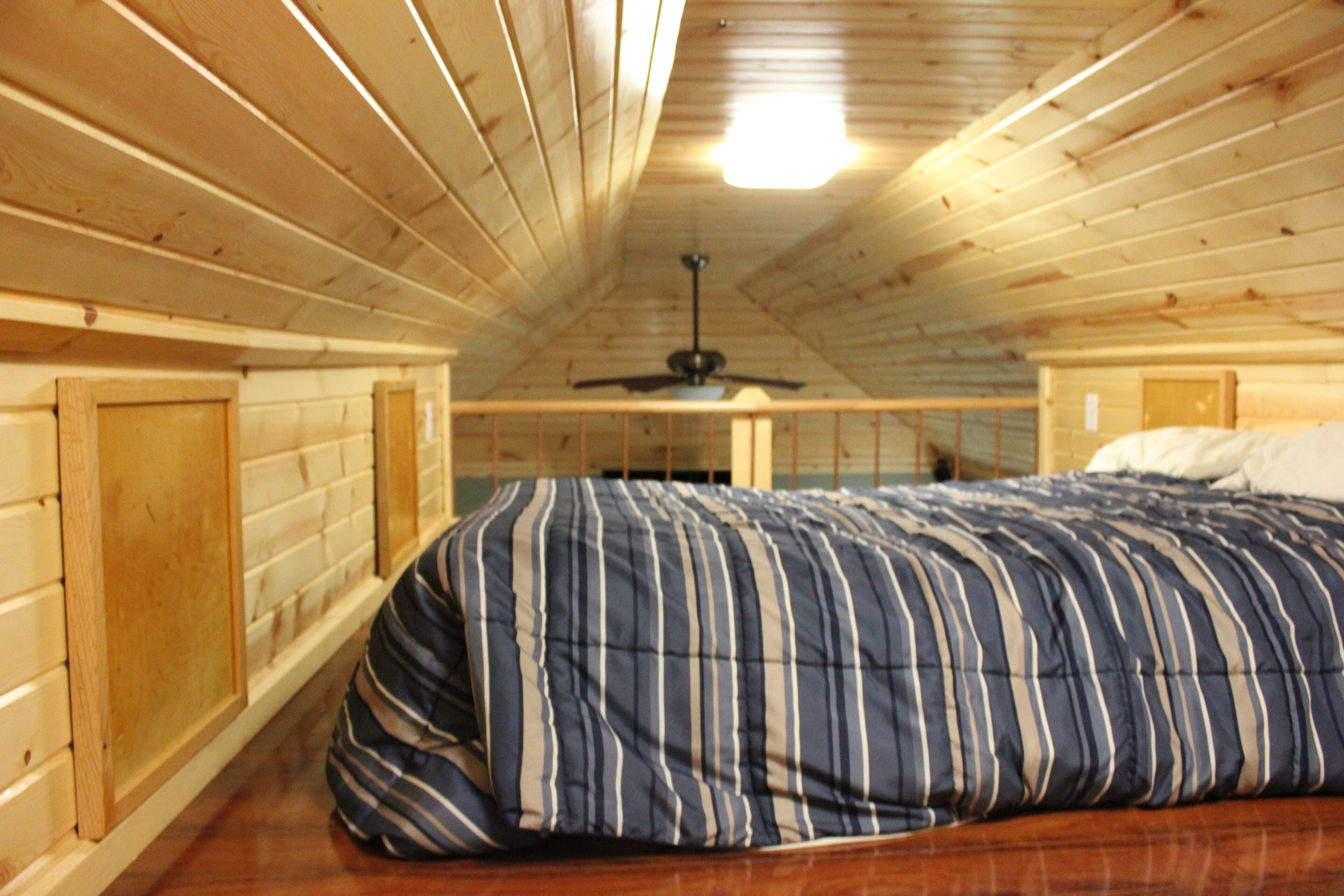 Cabin In Burr Oak State Park in Glouster, United States
