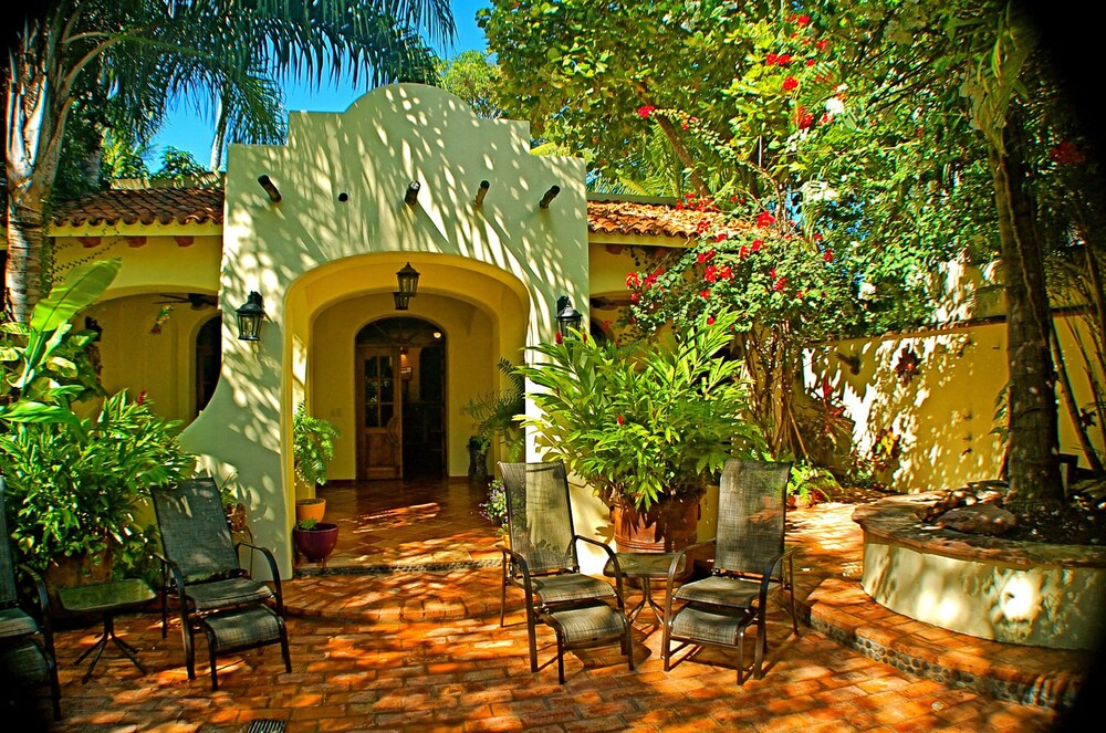 Casa De La Paz A Beautiful Mexican Casa In San Francisco