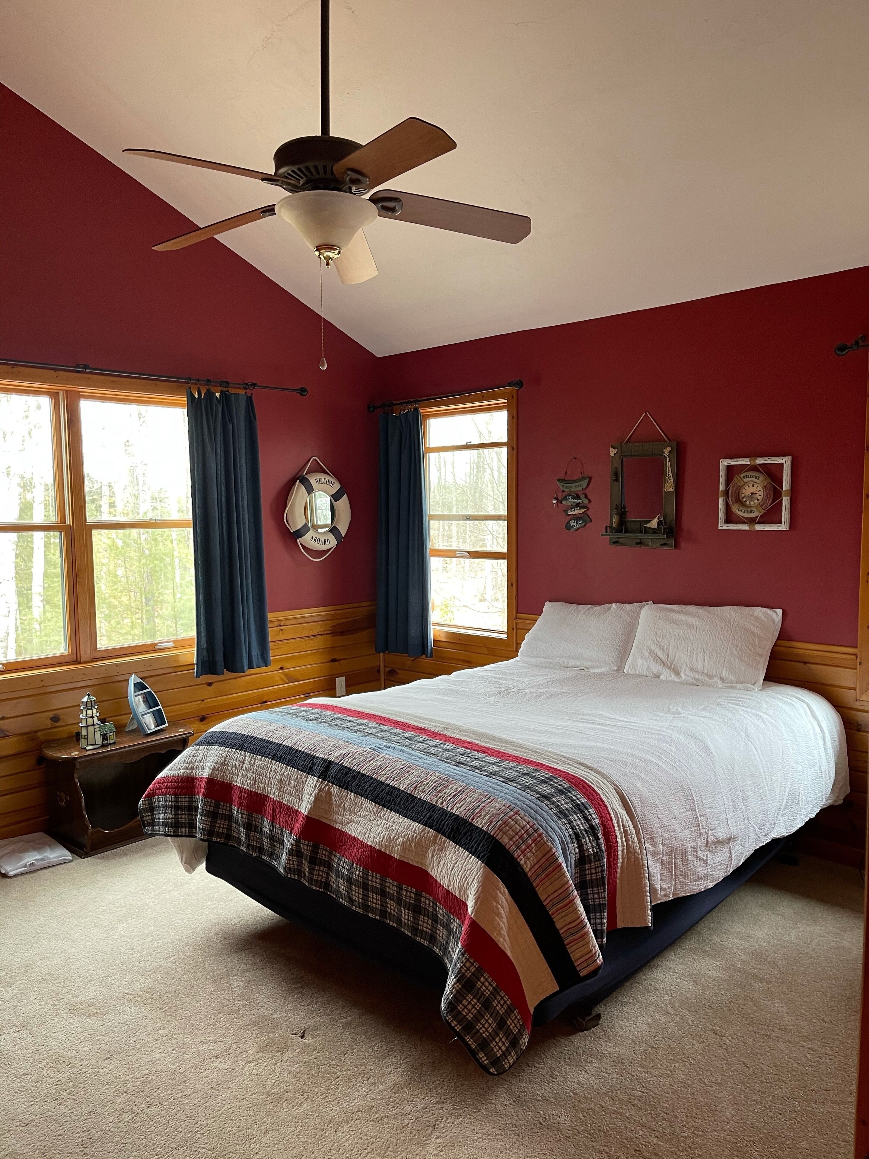 The Log Home at Fish Creek In the Heart of Door County in Fish Creek, United States