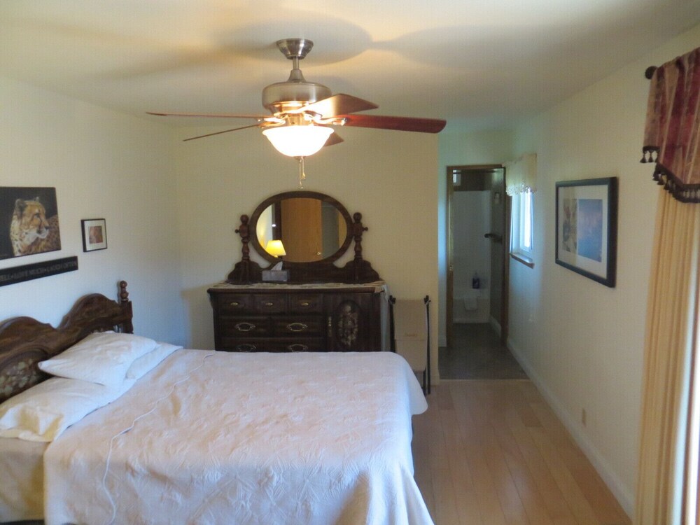 NEAR LAKE VIEWSHIGH SPEED Crestline Vrbo