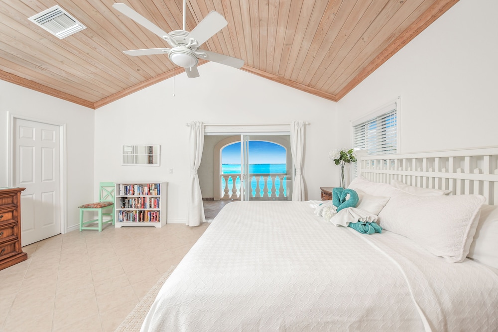 Papaya House Exuma on Spectacular Beach Forbes Hill Vrbo
