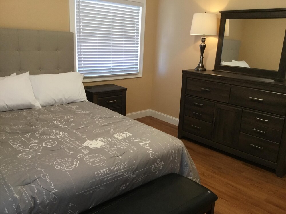Blue Moon Vacation Rentals Downtown Clayton in Clayton Best Rates