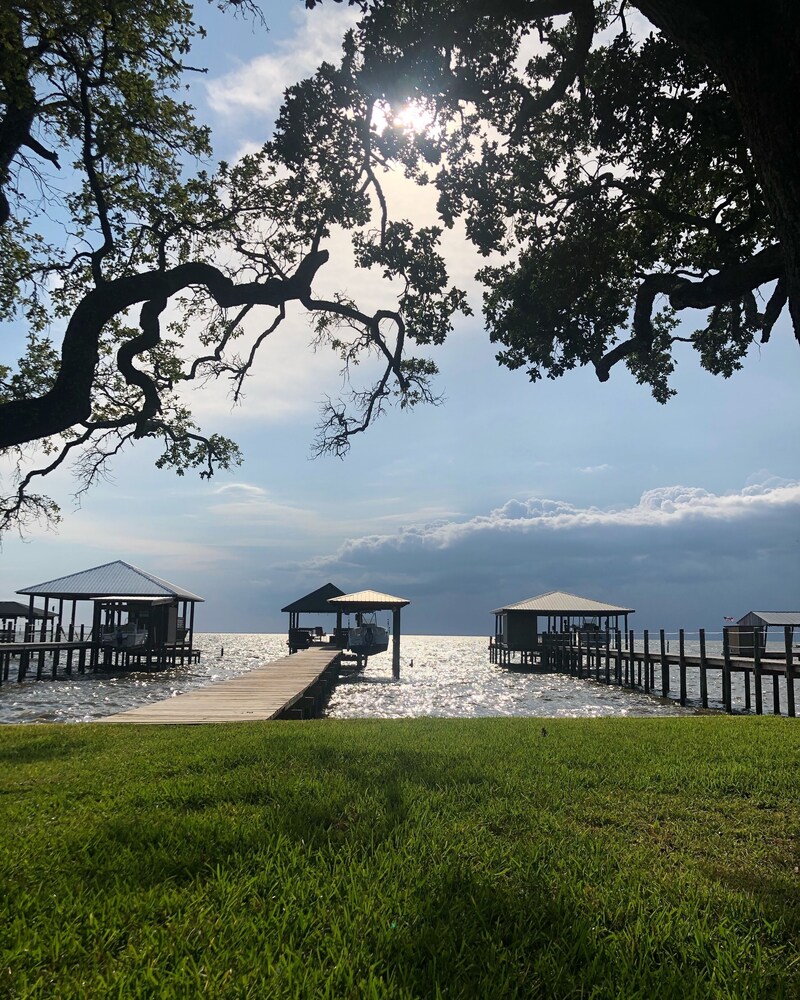 Waterfront Cottage with Wharf on Beautiful Mobile Bay in Fairhope Best Rates & Deals on Orbitz