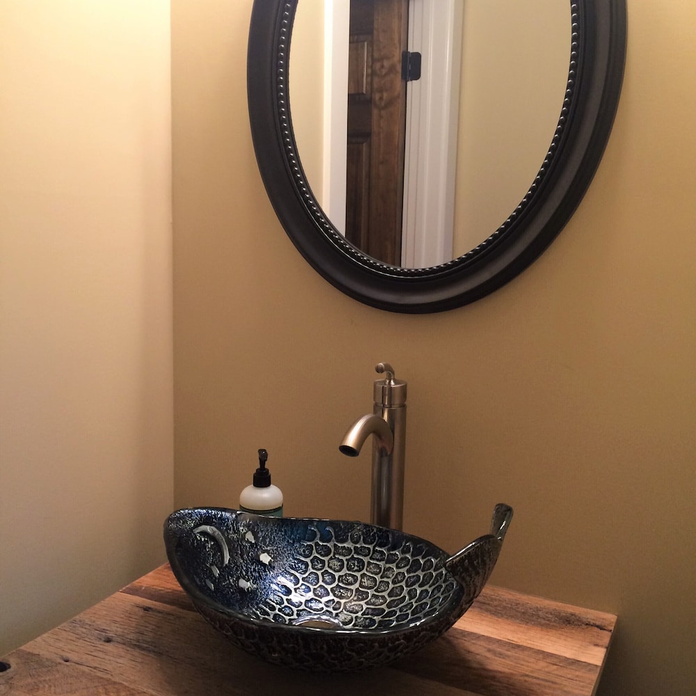 Fabulous cottage close to downtown Brevard, Pisgah and Dupont Forests