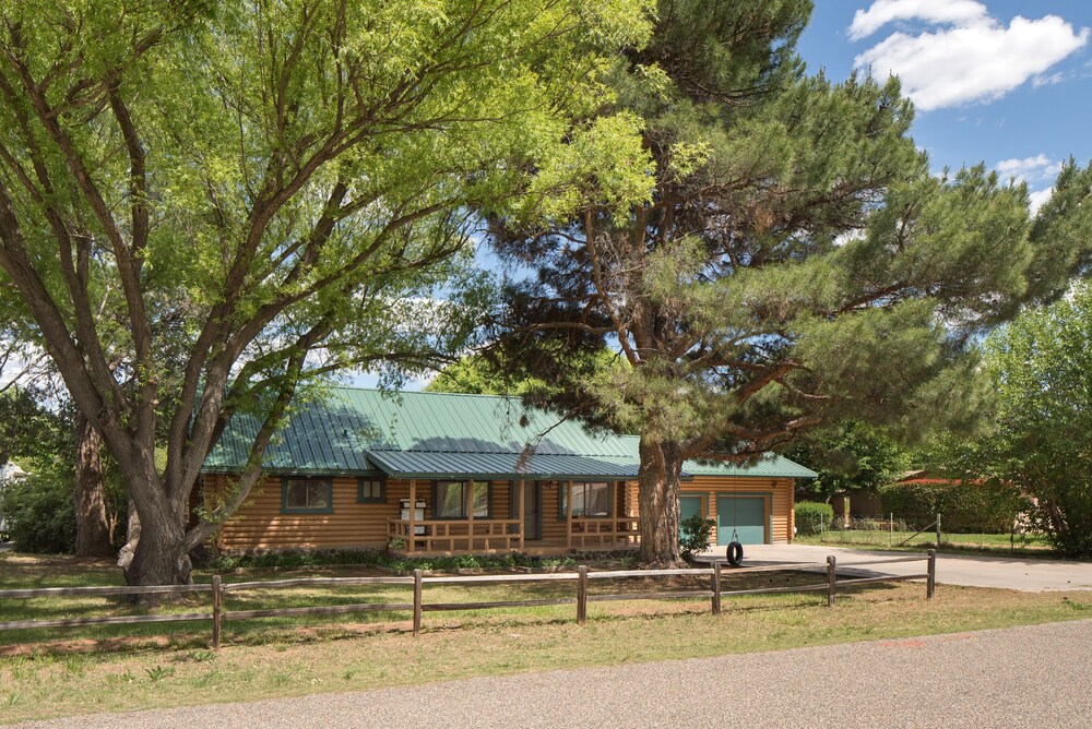 Log Cabin Close To Sedona In Sedona Hotel Rates Reviews On Orbitz
