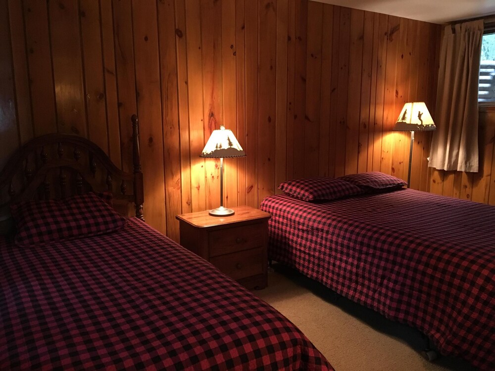 Beautiful Vacation Home located on Upper Buckatabon Lake Conover Vrbo