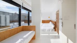 Iron/ironing board, free WiFi, linens, wheelchair access