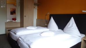 Hypo-allergenic bedding, in-room safe, desk, soundproofing