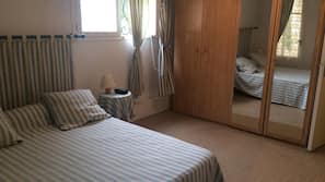 1 bedroom, individually decorated, individually furnished
