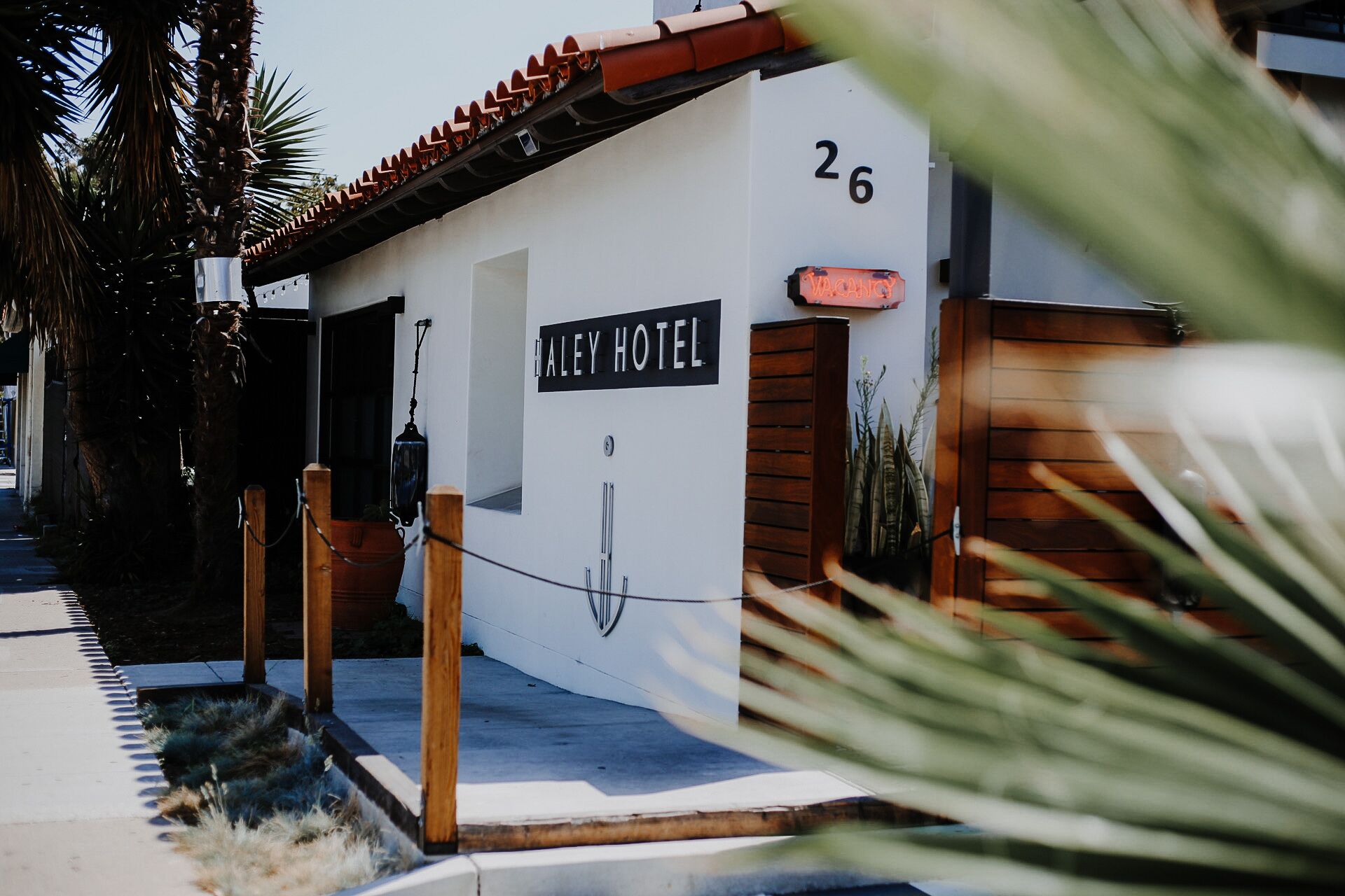 Haley Hotel In Santa Barbara Ca Expedia