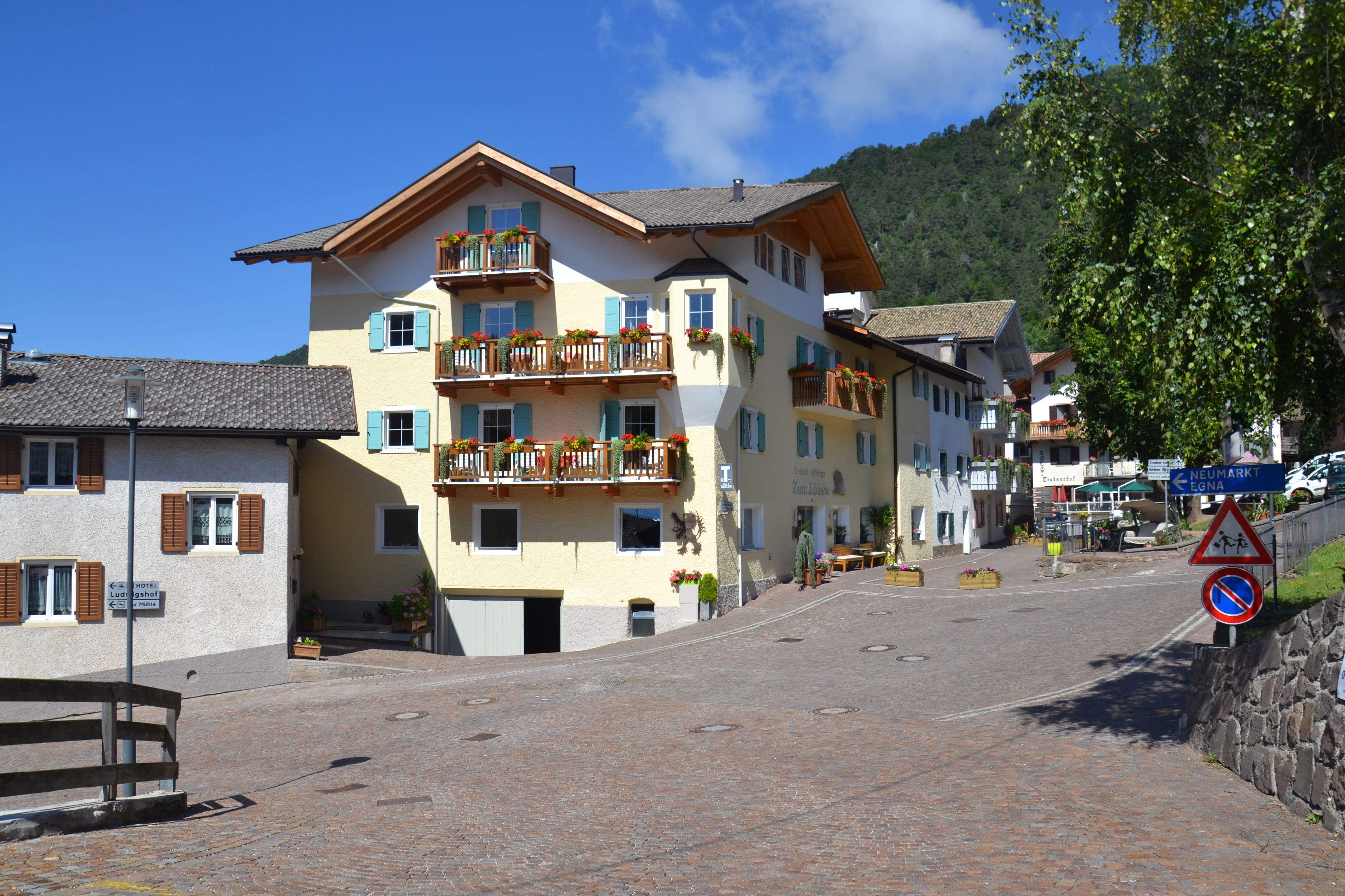 Zum Löwen-Post (Hotel) in Trodena, Italy