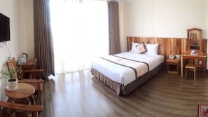 1 bedroom, minibar, desk, free WiFi