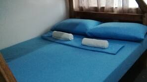 1 bedroom, free WiFi, linens