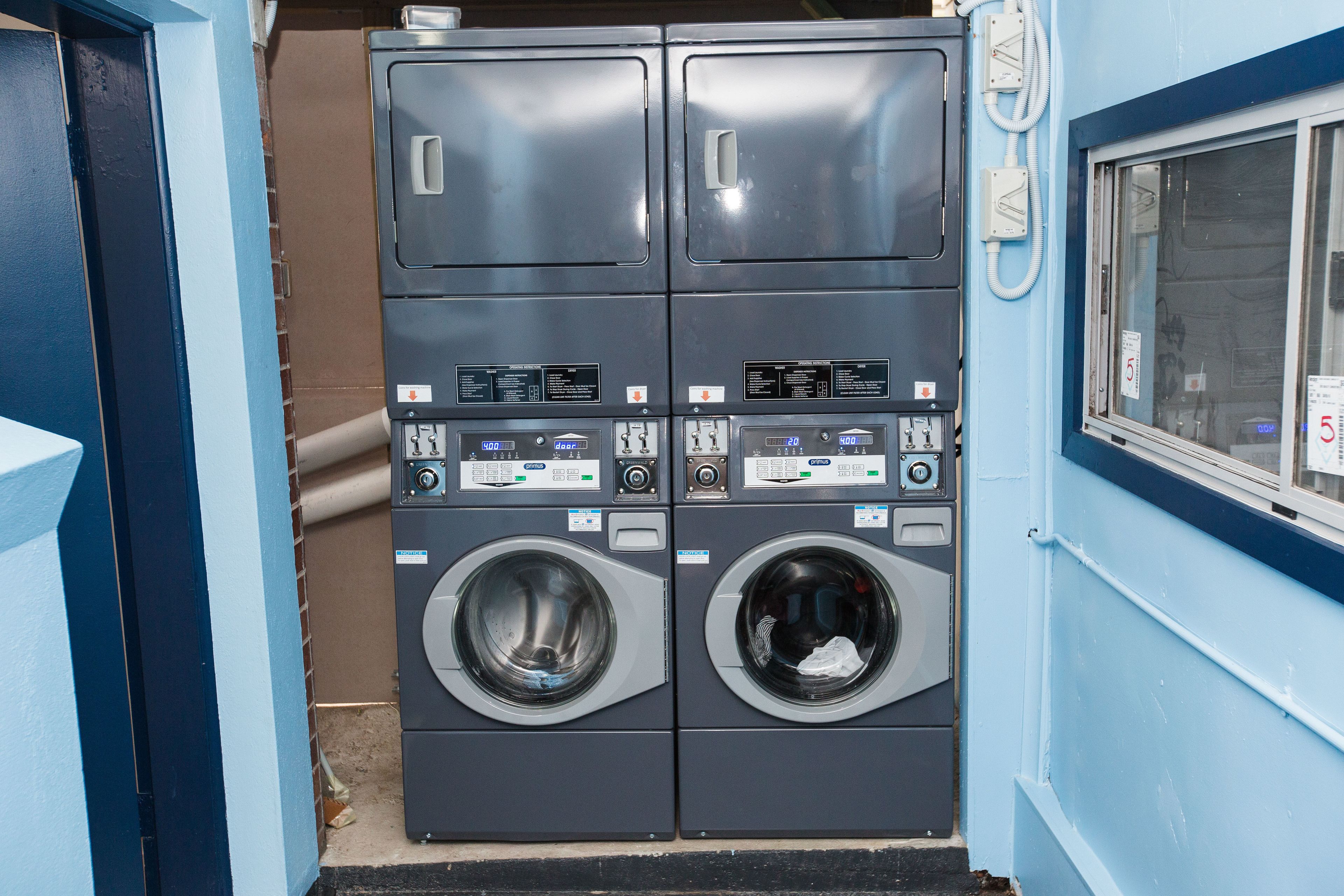 Mad Monkey Backpackers Waterfront