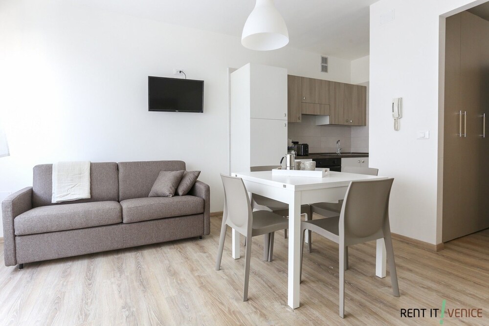 Bright Apartment Venice 2019 Hotel Prices Expedia Co Uk Bathroom Featured Image