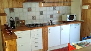 Fridge, oven, hob, griddle