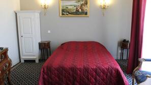 Desk, cots/infant beds, rollaway beds, free WiFi