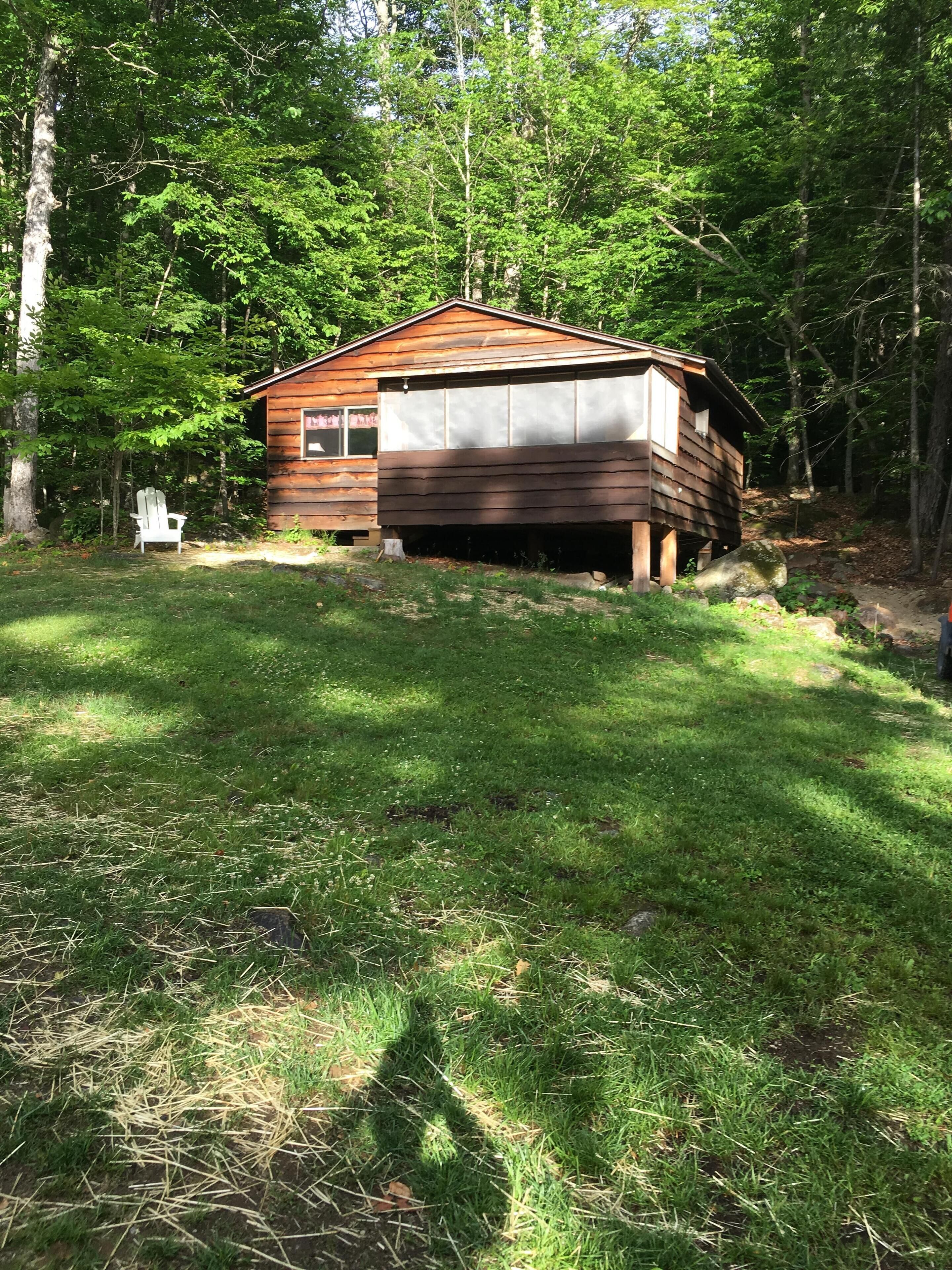 Overlook Lake Front Cabin On Beautiful Lincoln Pond