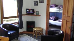 1 bedroom, iron/ironing board, linens