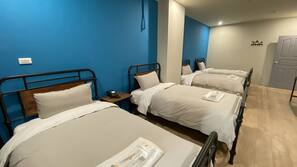 Desk, blackout drapes, free WiFi, linens