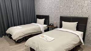 Desk, blackout drapes, free WiFi, linens